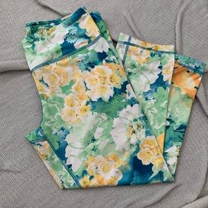 90 Degrees Floral 3/4 Mid Rise Legging